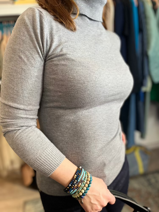 Garbós kötött pulóver - Grigio