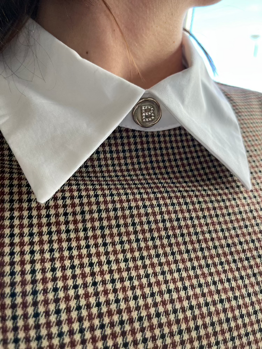 Elegáns, galléros maxi ruha - Motivo pied de poule