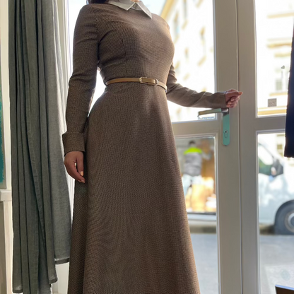 Elegáns, galléros maxi ruha - Motivo pied de poule